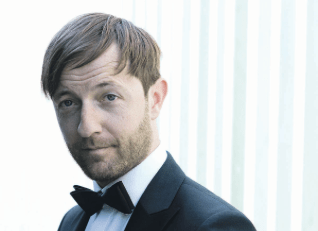 Funny at the Fringe – Andrew Maxwell,&nbsp;Showtime