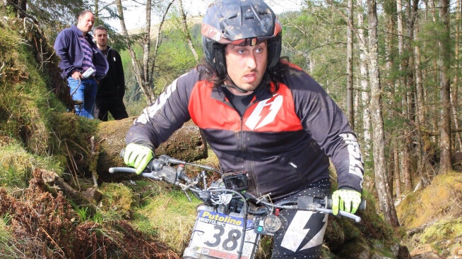 Travel Vs the Comedian- Ross Noble: Off&nbsp;Road