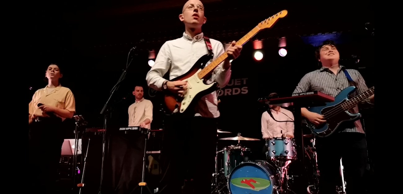 Screenshot_20200116_211035_com.huawei.himovie.overseas