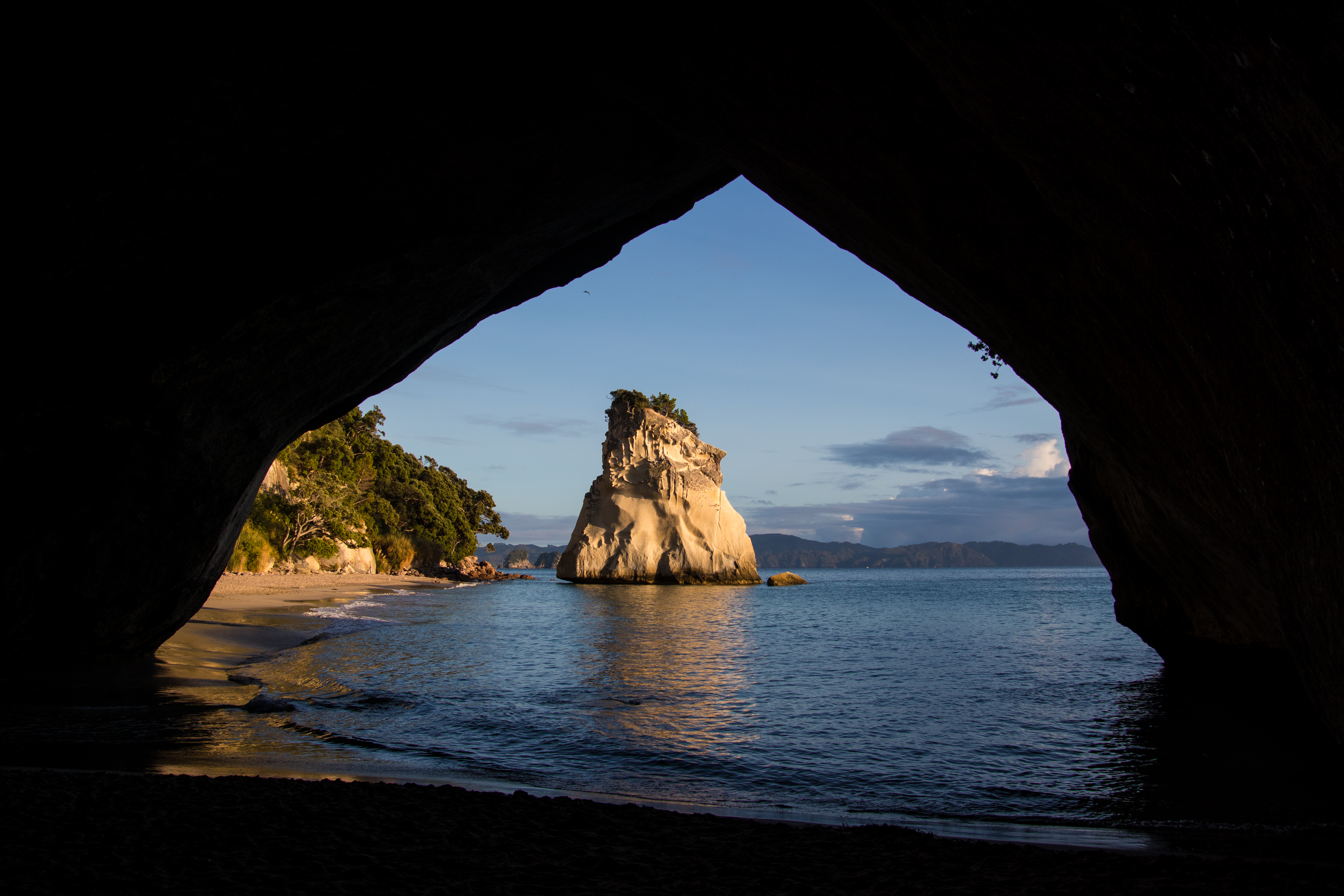Cathedral Cove, NZ
