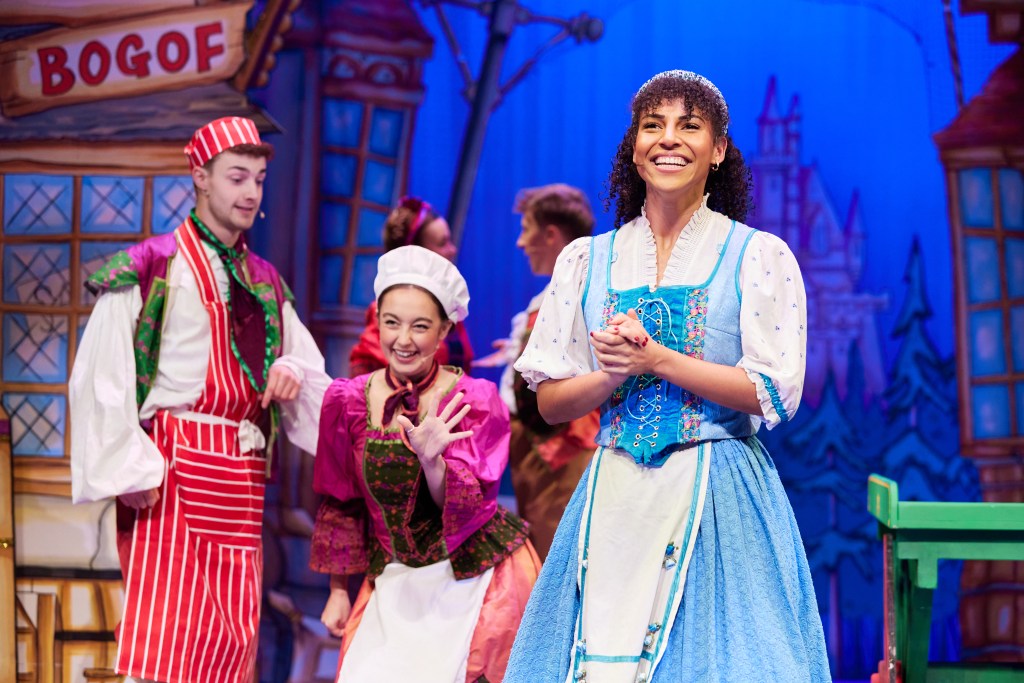 Christmas Shows – REVIEW – Beauty and the Beast, Newbury Corn Exchange Christmas&nbsp;Shows