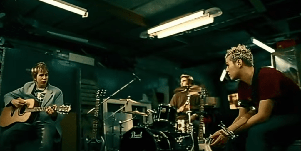 Magic of the Music Video – Busted Month – Sleeping With The Lights&nbsp;On